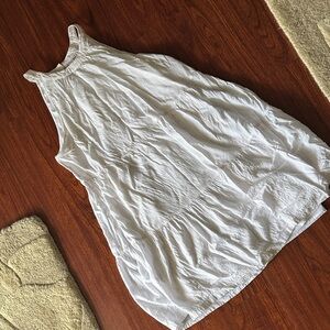 Old Navy Cream Sleeveless dress with tiny embroidered flowers size large